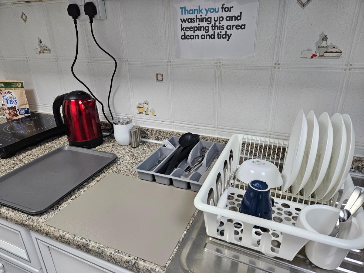 Oasis Hostel Abu Dhabi Eksteriør bilde